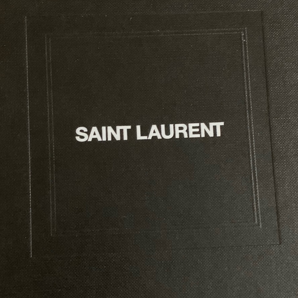 AUTHENTIC Saint Laurent clutch - Picture 2 of 4